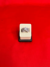 Pure Silver Women’s Ring Size 6