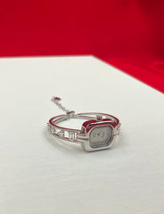 Women’s Shiny Adjustable Bracelet Style Watch.