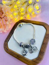 Authentic Pandora 5 Charms Bracelet