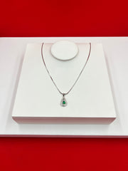 Green Dewdrop Pendant Necklace