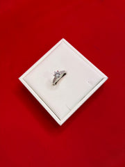 Pure Silver Women’s Ring (Size 8) WR200