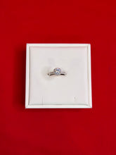 Pure Silver Women’s Ring (Size 7) WR190