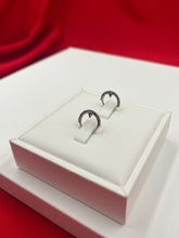 Sleek Classic Dotted Waliya/Earrings