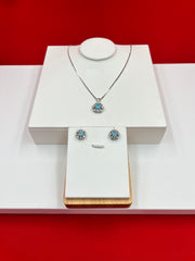 Sky blue Floral Pendant necklace