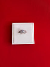 Pure Silver Women’s Cocktail Ring (Size 7) WR277