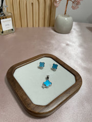 Cleef-Style Van Necklace Set