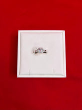 Pure Silver Women’s Ring (Size 8.5) WR210