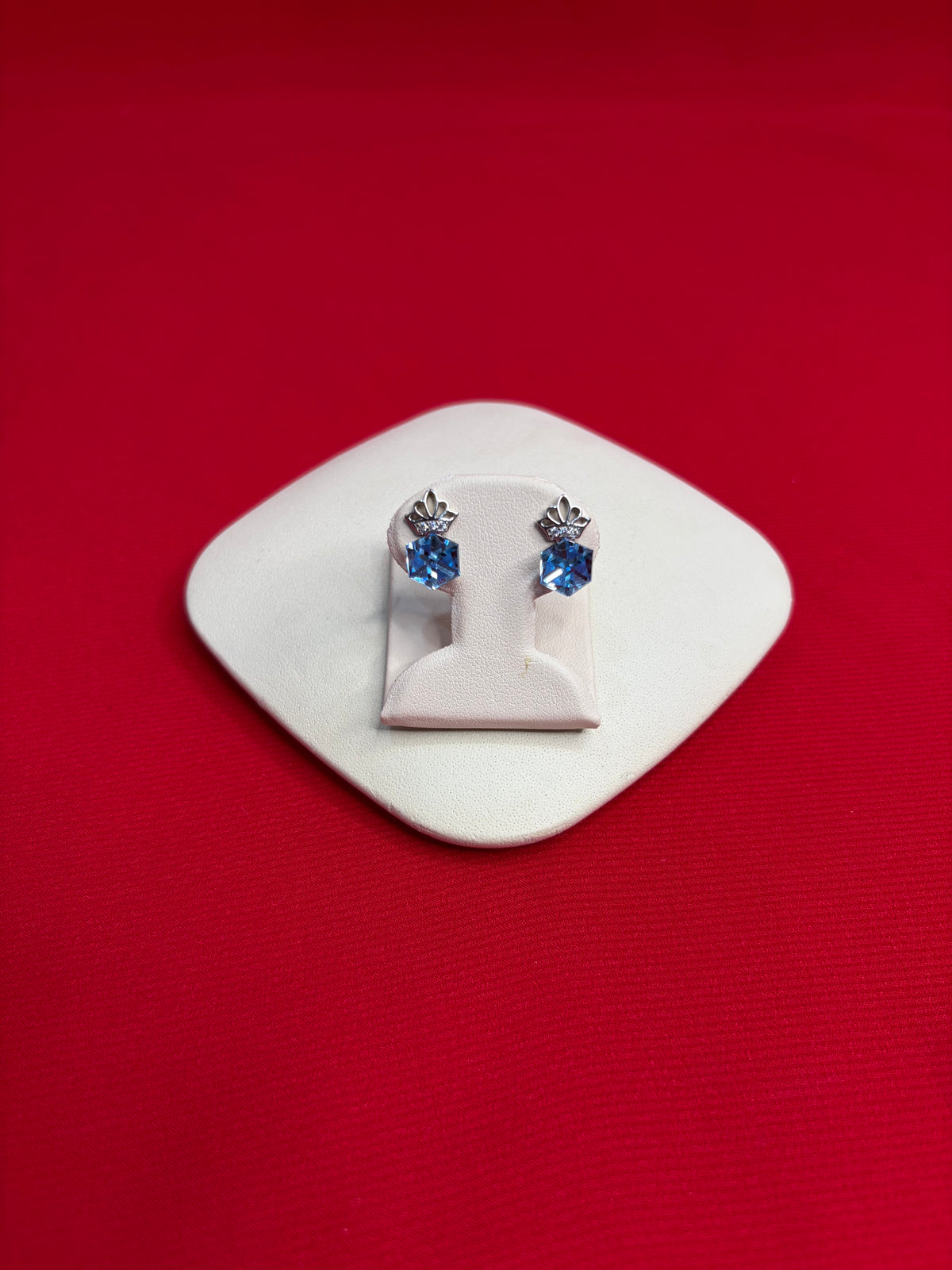 Pure Silver Stud Earrings (SE129)