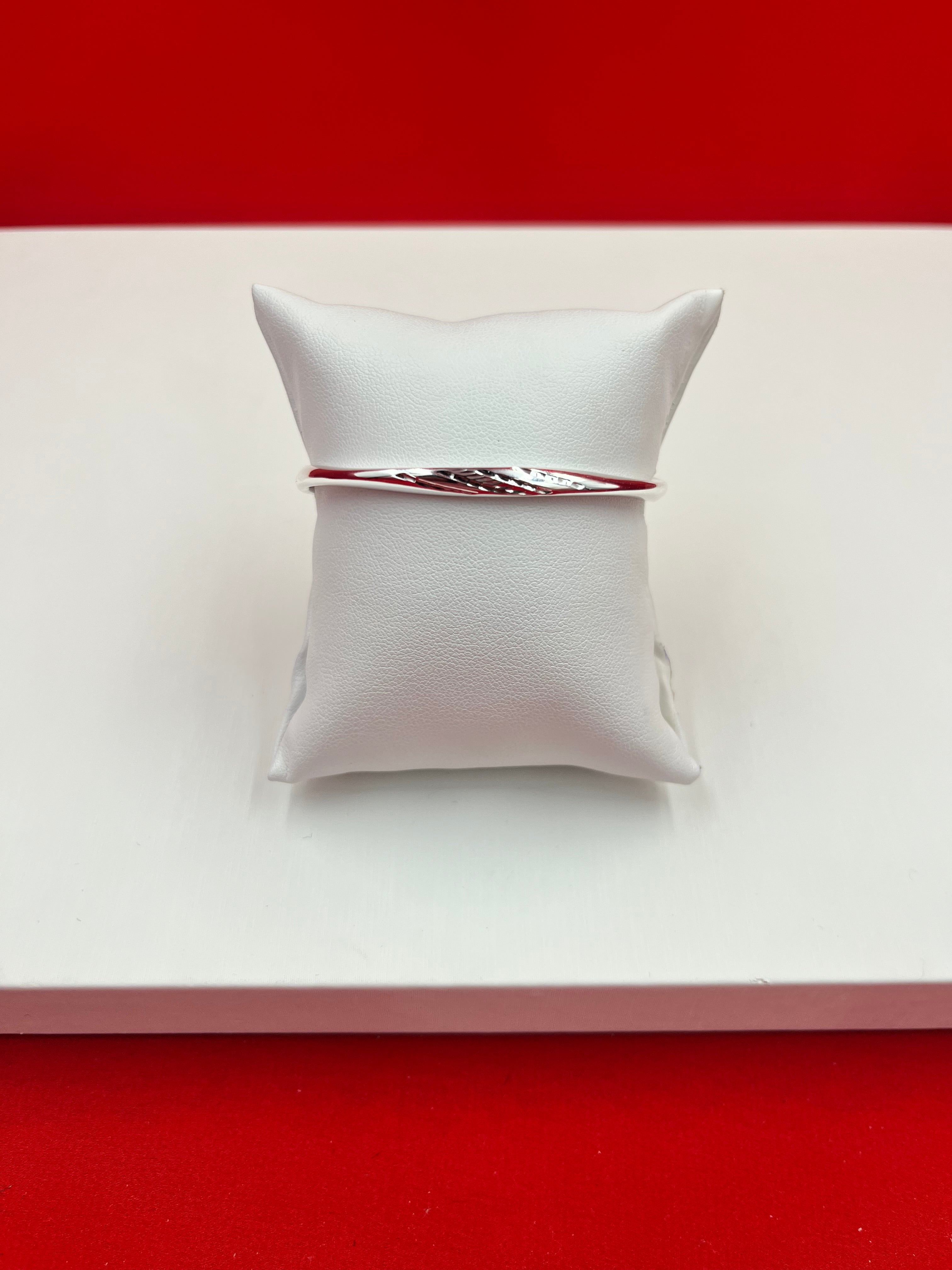Elegant Twister Silver Bangle 2.2