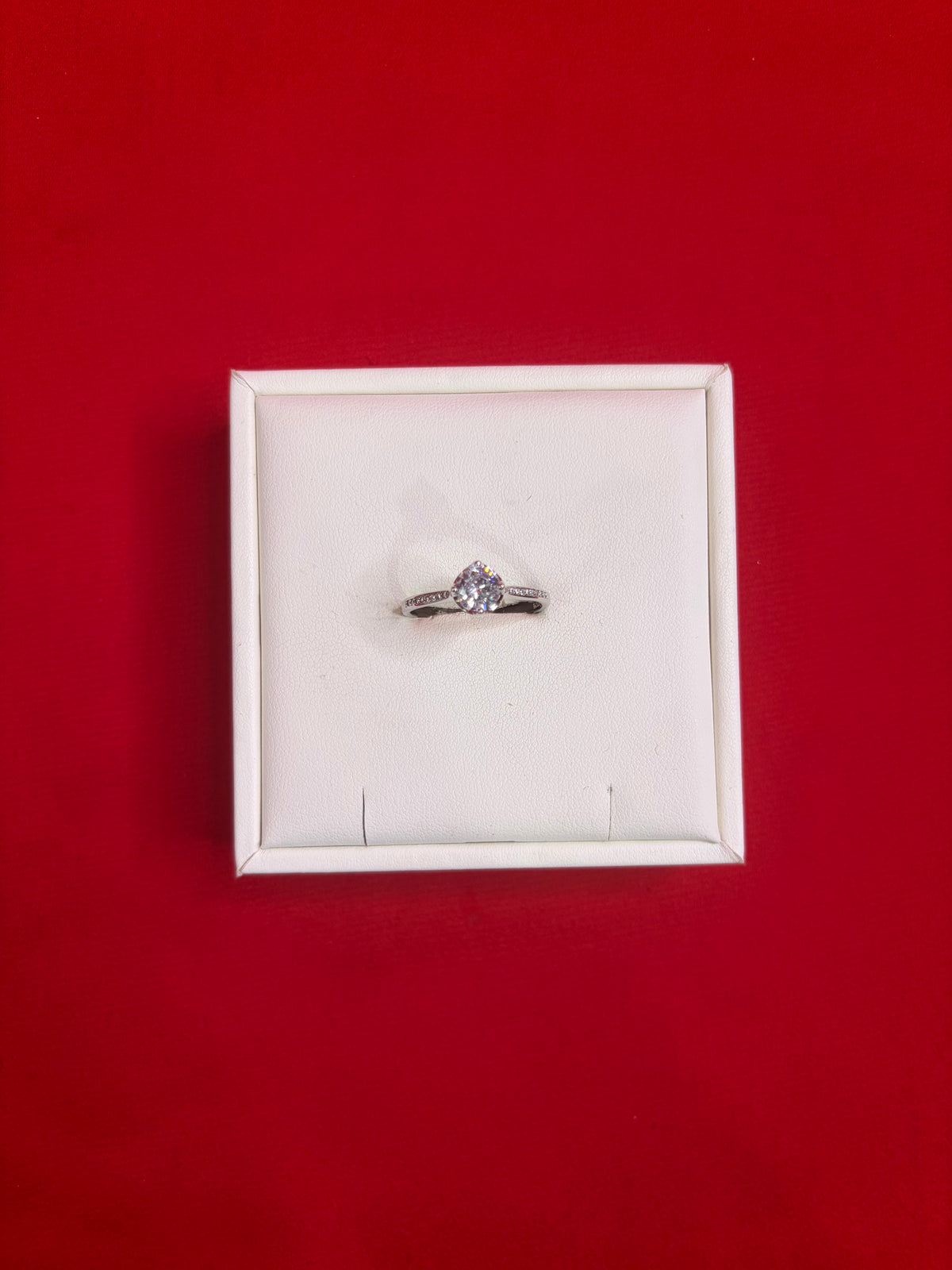 Pure Silver Women’s Ring (Size 10.5) WR228