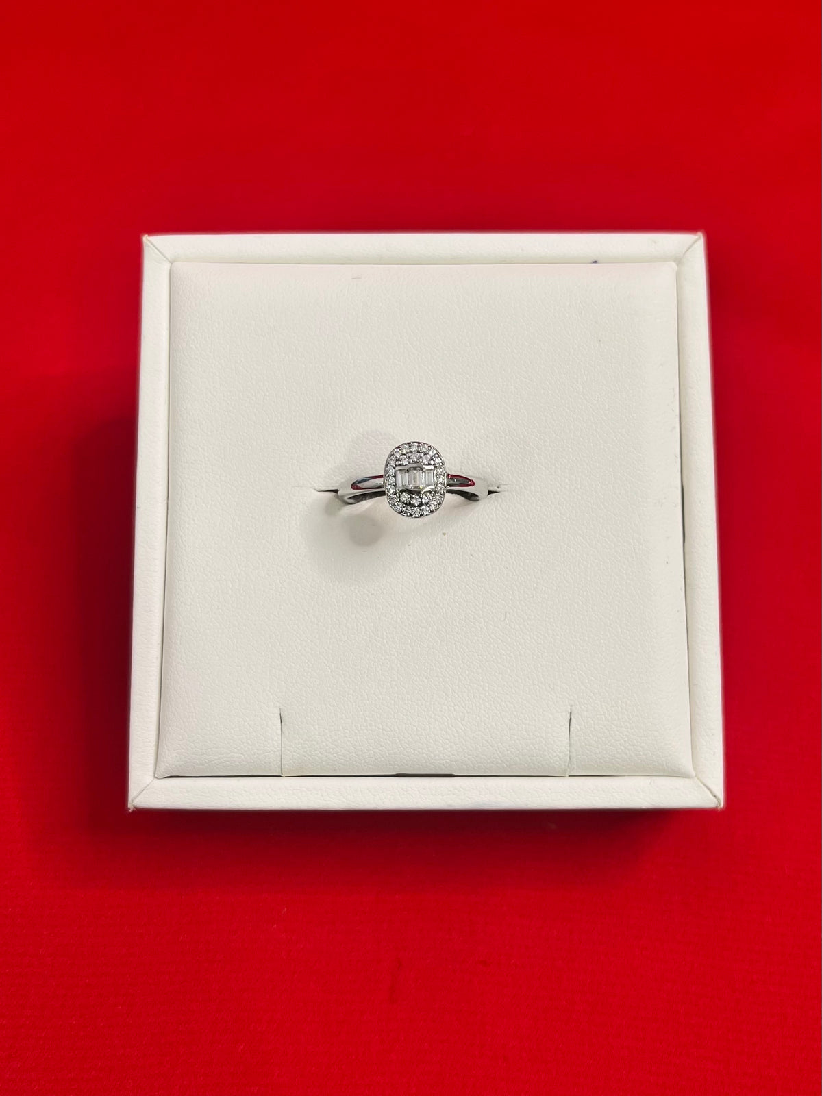 Pure Silver Ring (Size 6) WR99