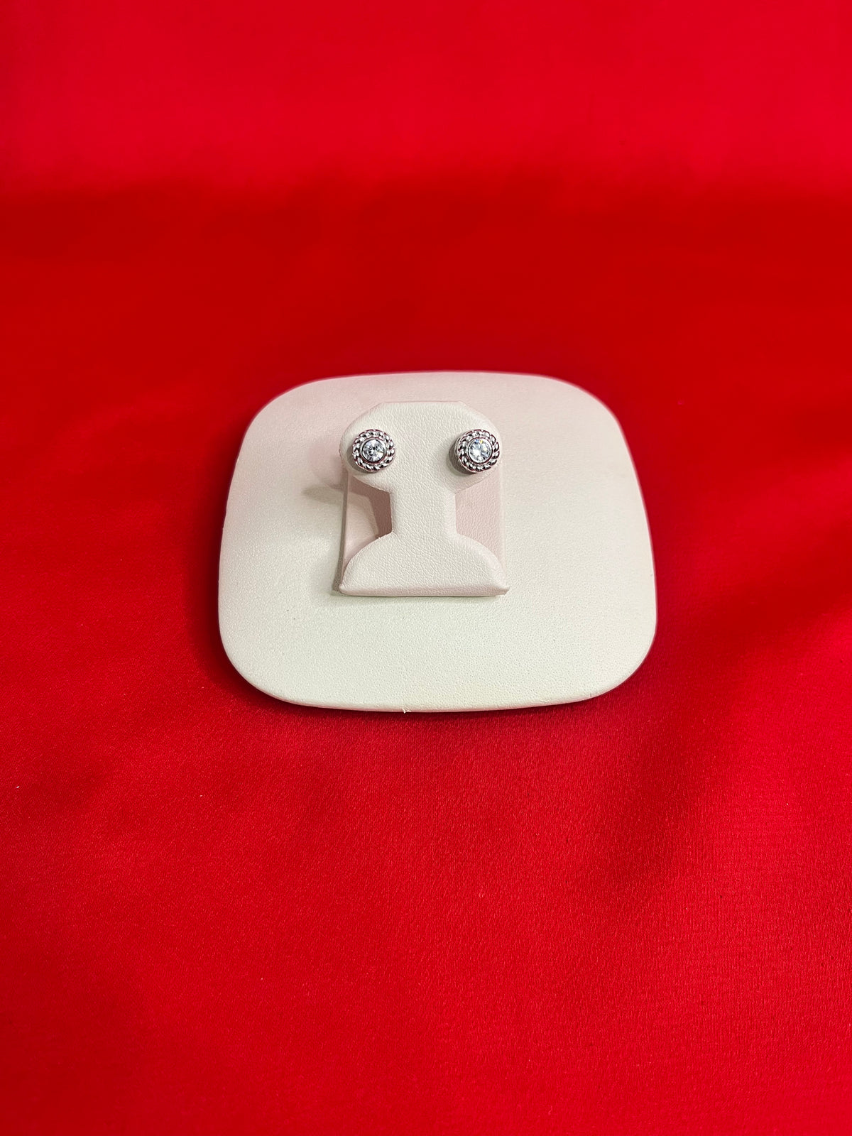 Pure Silver Stud Earrings (SE82)