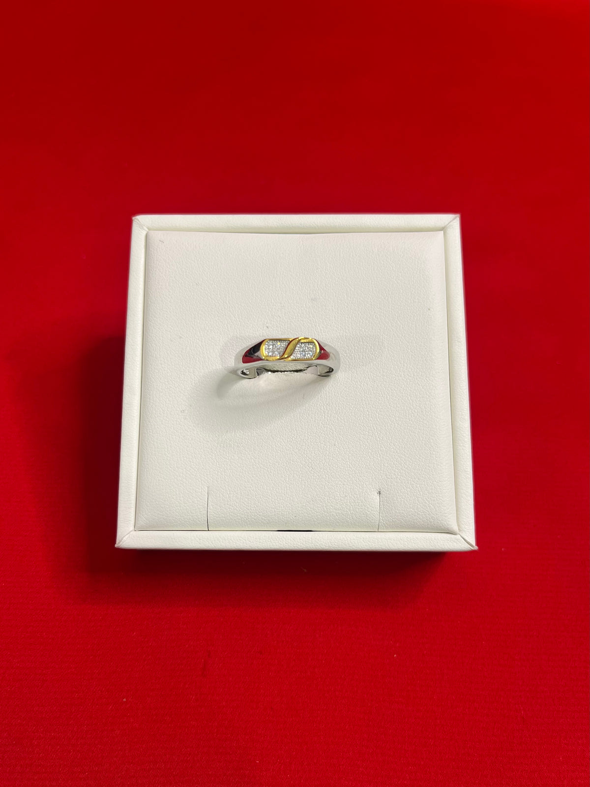 Men Silver Ring (Size 10.5) MR113