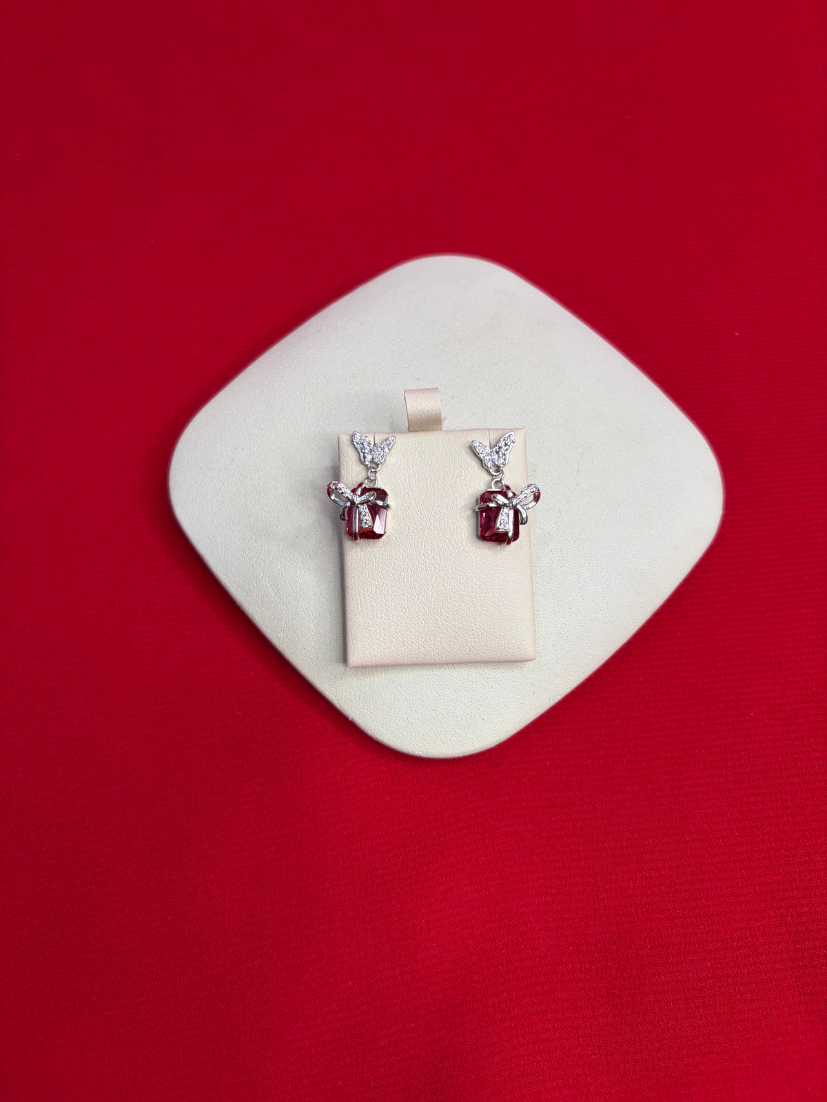 Pure Silver Stud Earrings (SE124)