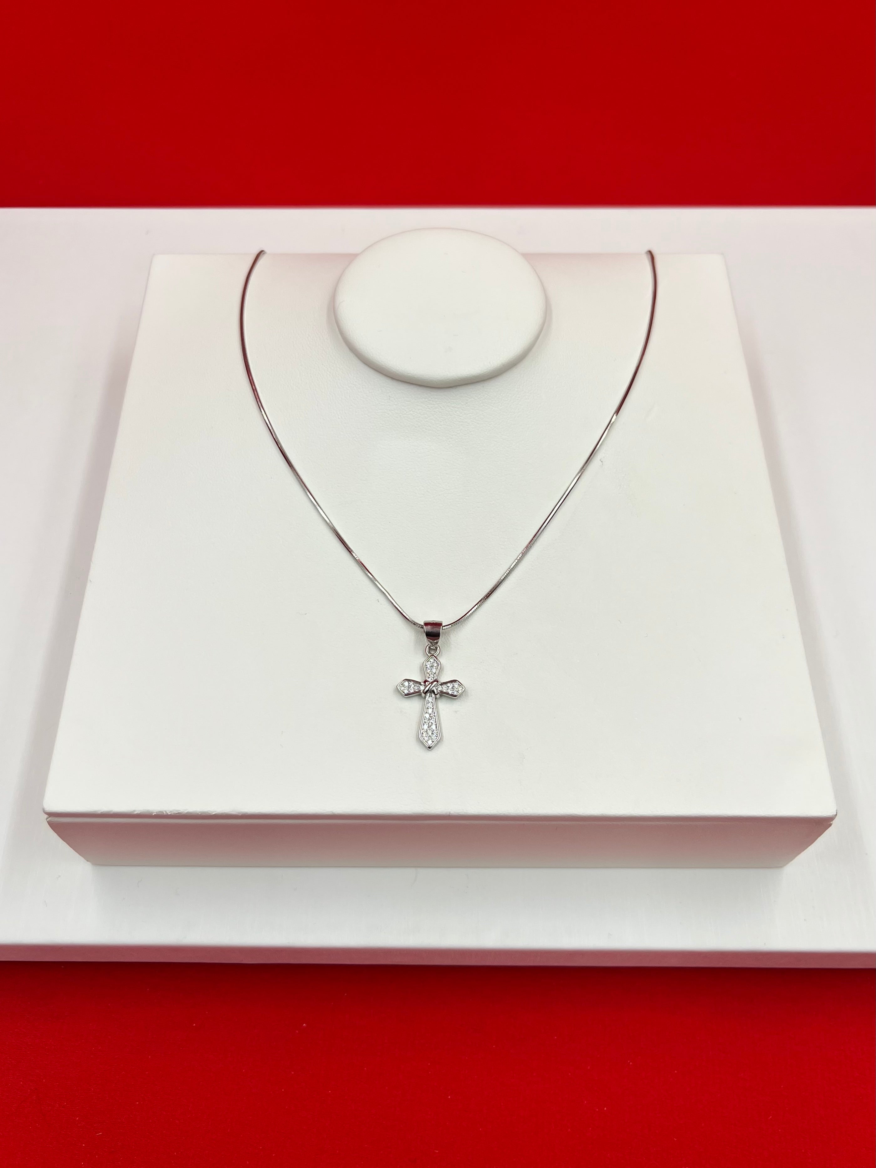 Cross Silver Pendant Necklace