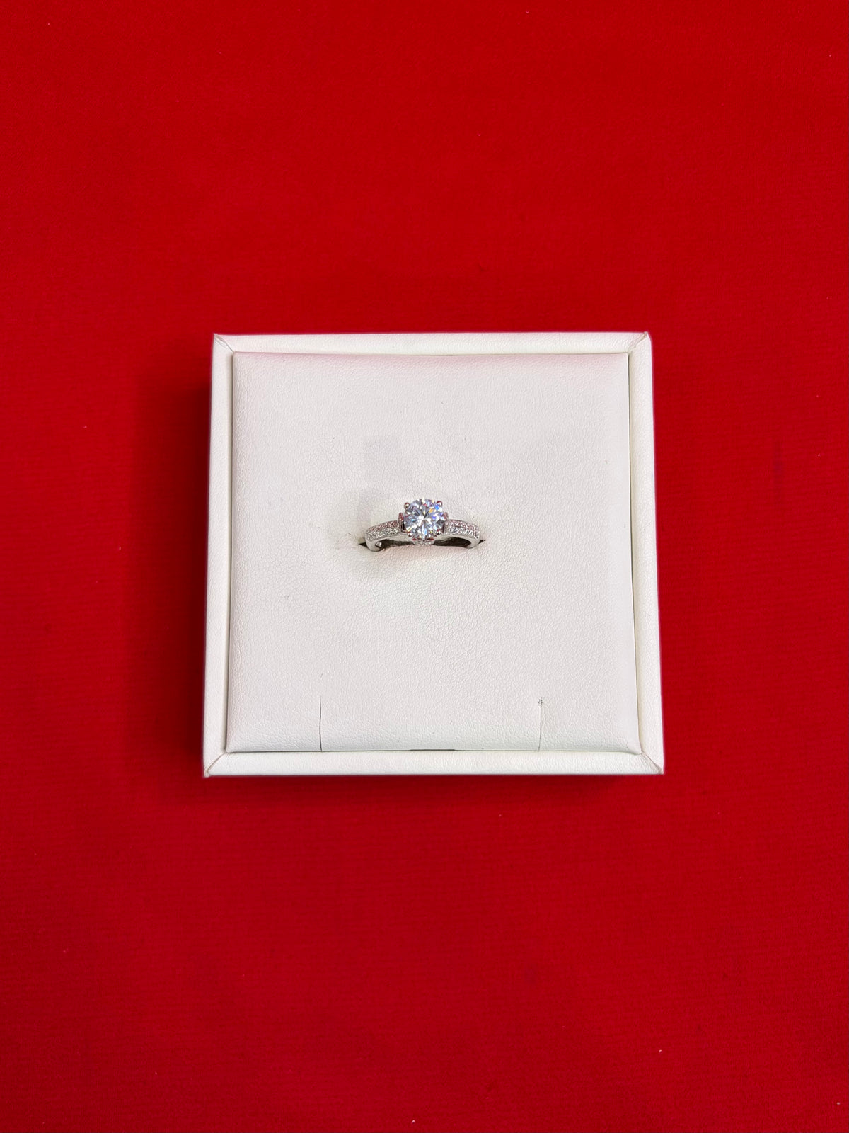 Pure Silver Women’s Ring (Size 6) WR180