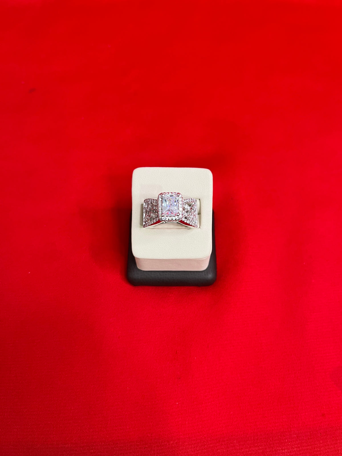 Pure Silver Women’s Ring Size 9