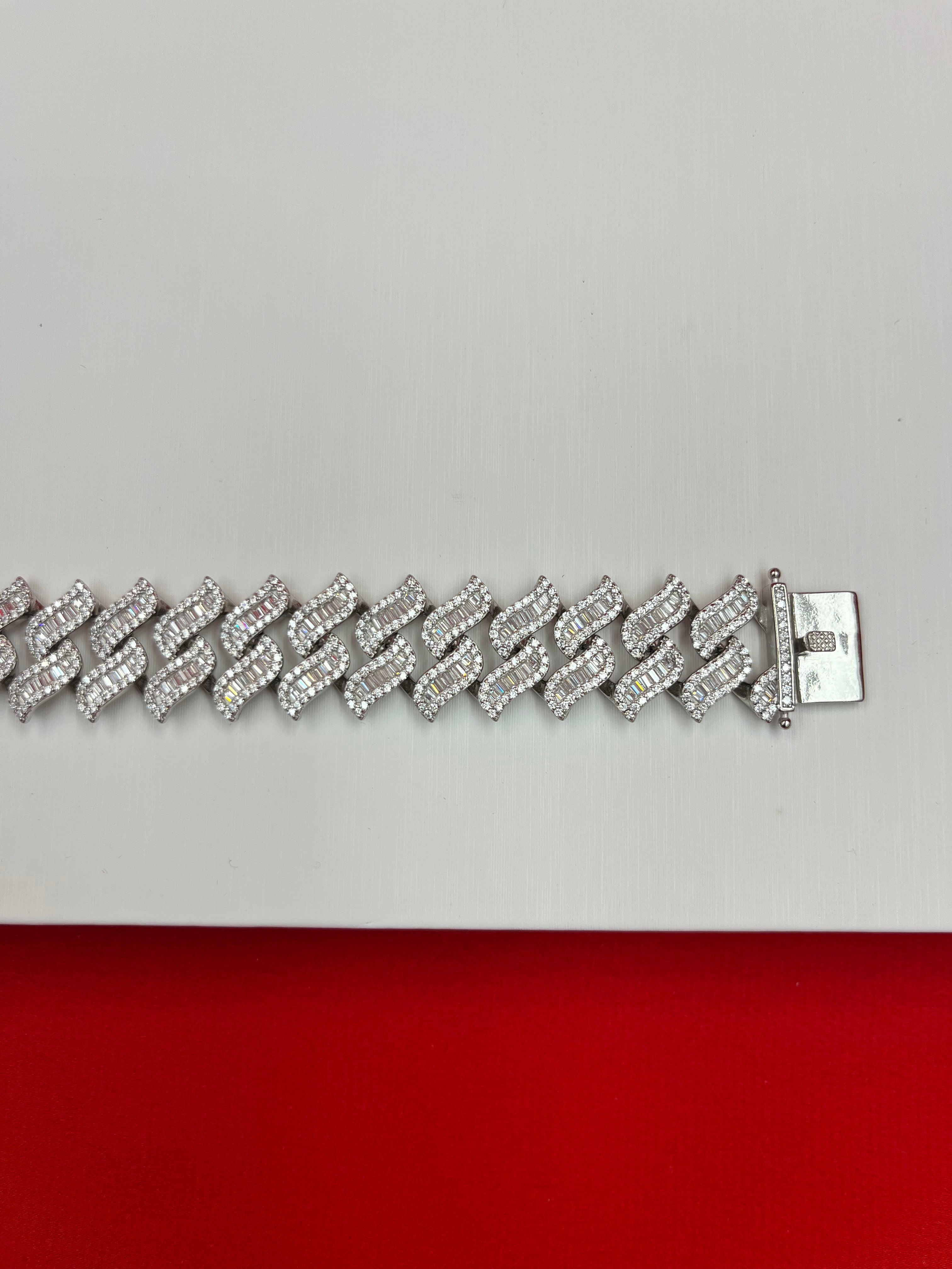 Men iced-out baguette bracelet
