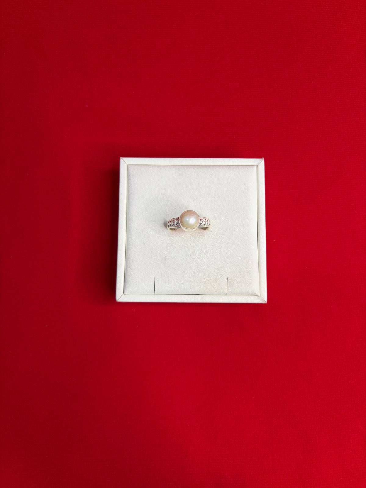 Pure Silver Pearl Ring Size 11 (PR06)