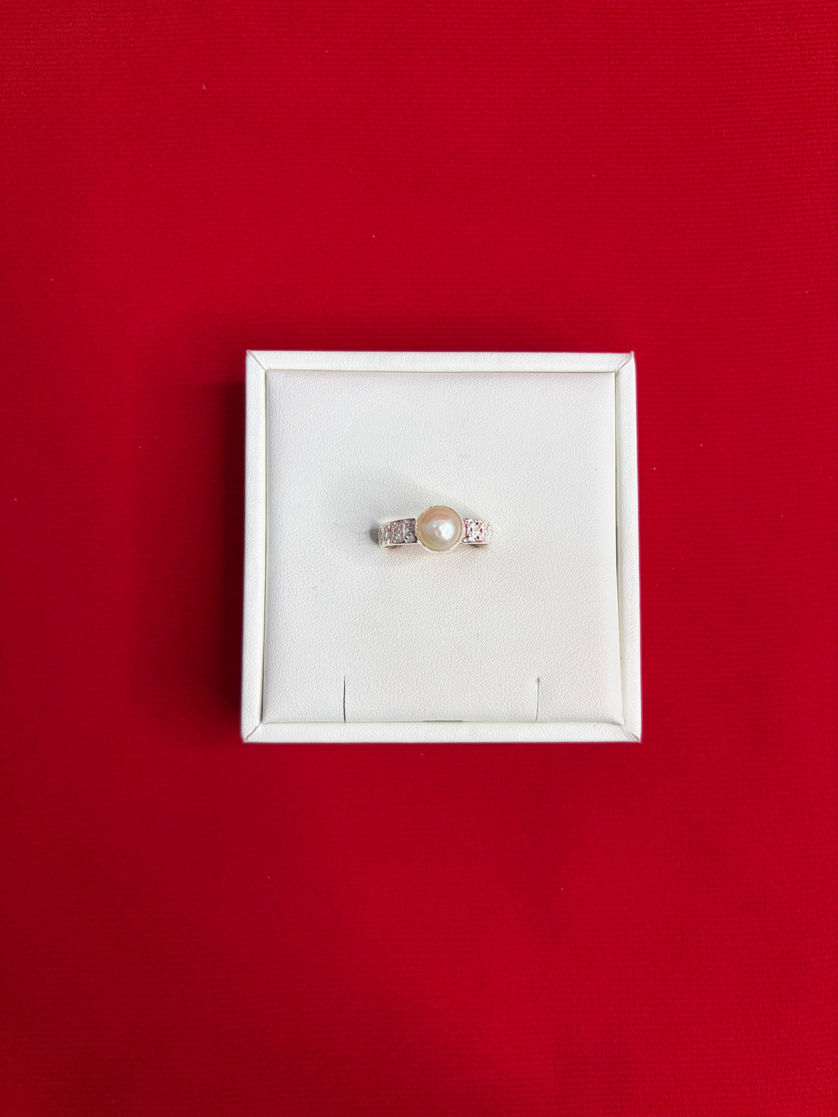 Pure Silver Pearl Ring Size 10 (PR10)