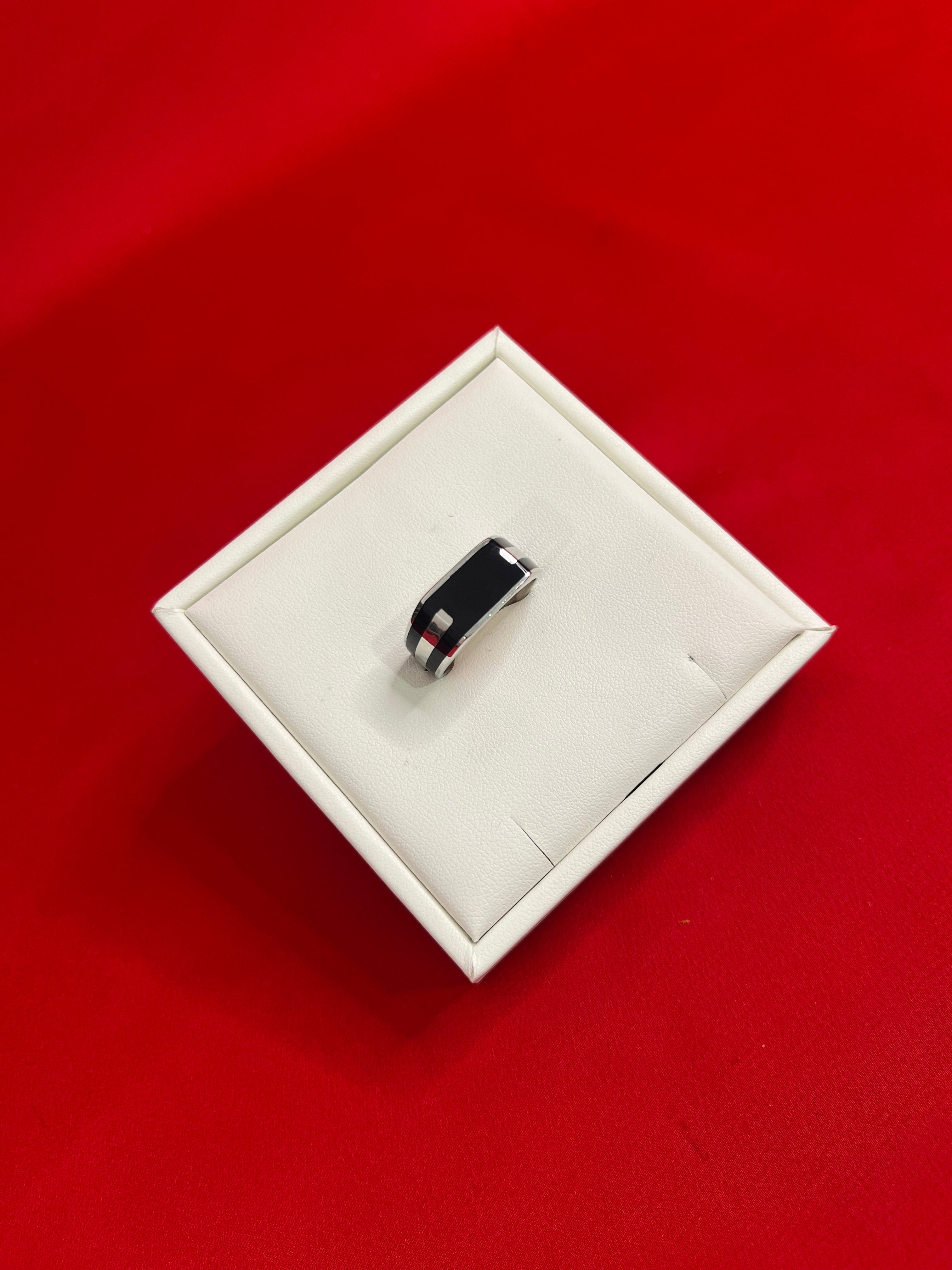 Men Silver Ring (Size 11) MR31