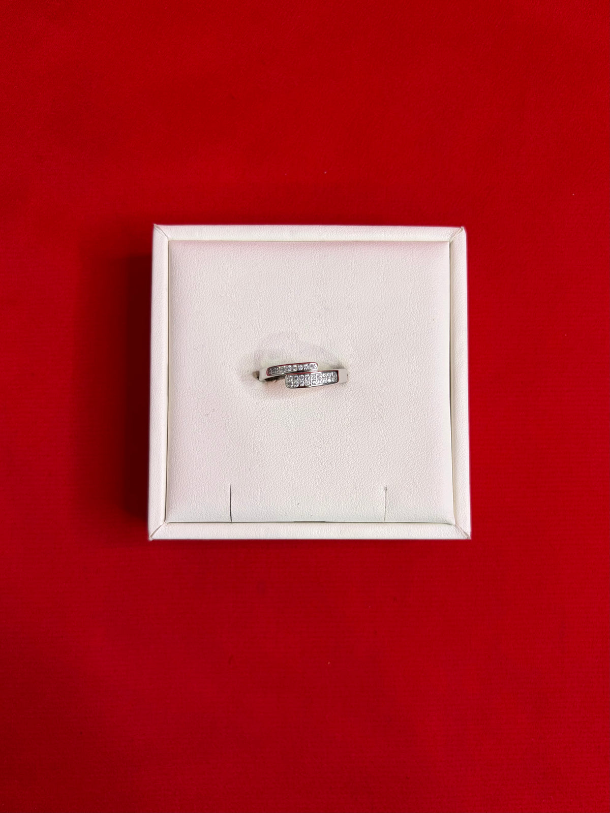 Pure Silver Women’s Ring (Size 9) WR244