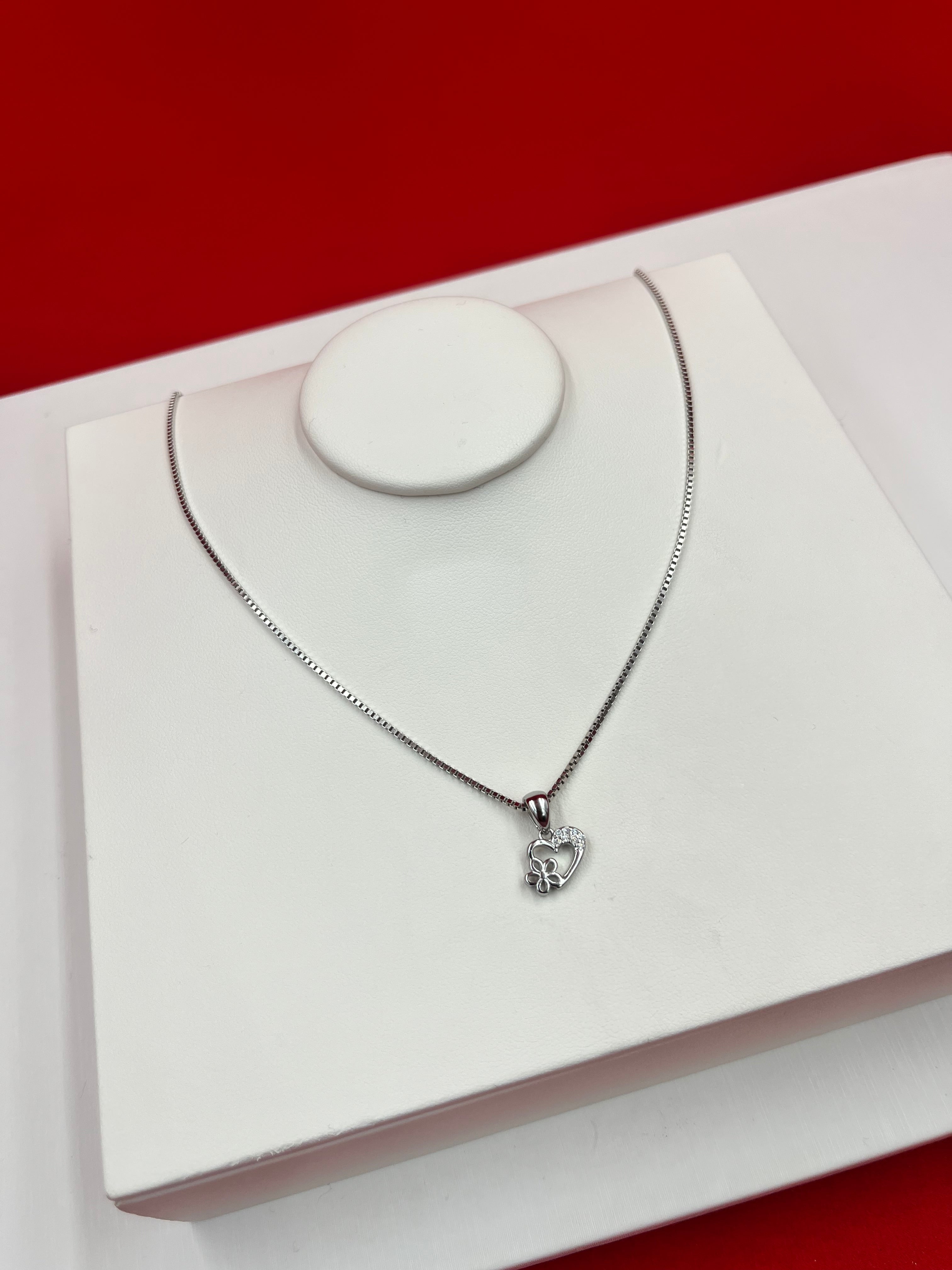 Heart & flower Pendant Necklace