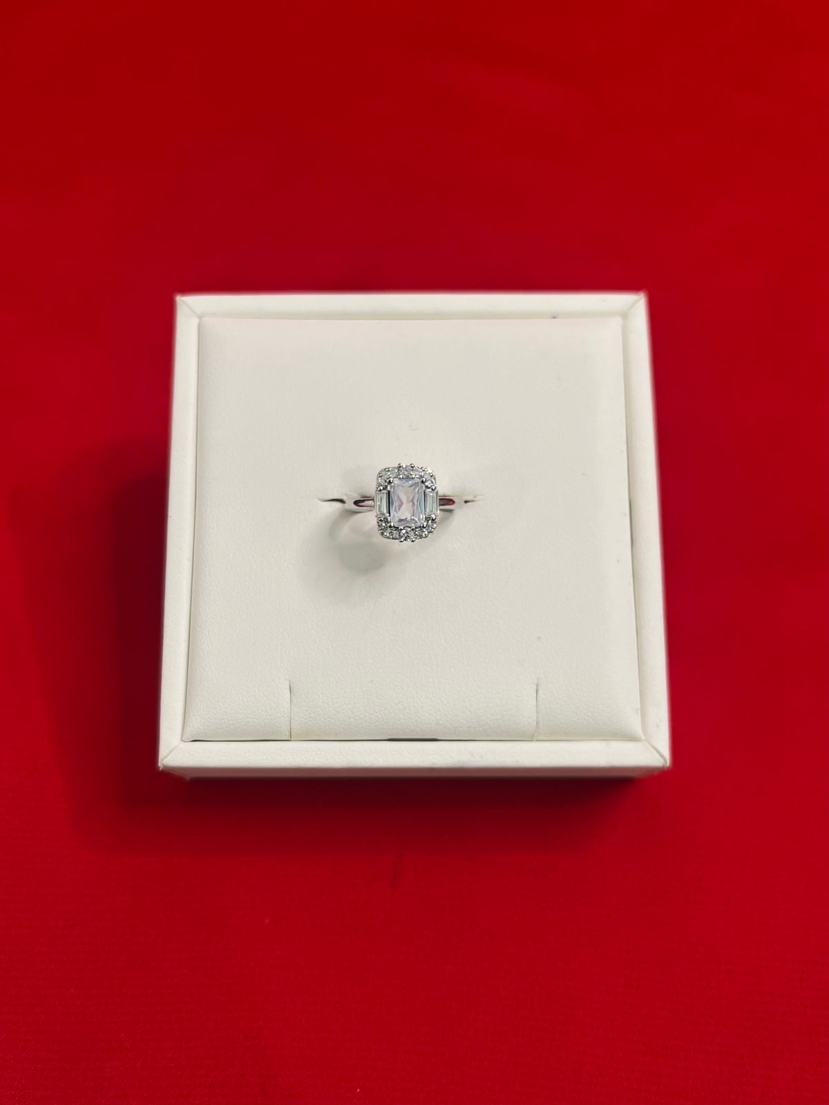 Pure Silver Ring (Size 7) WR92