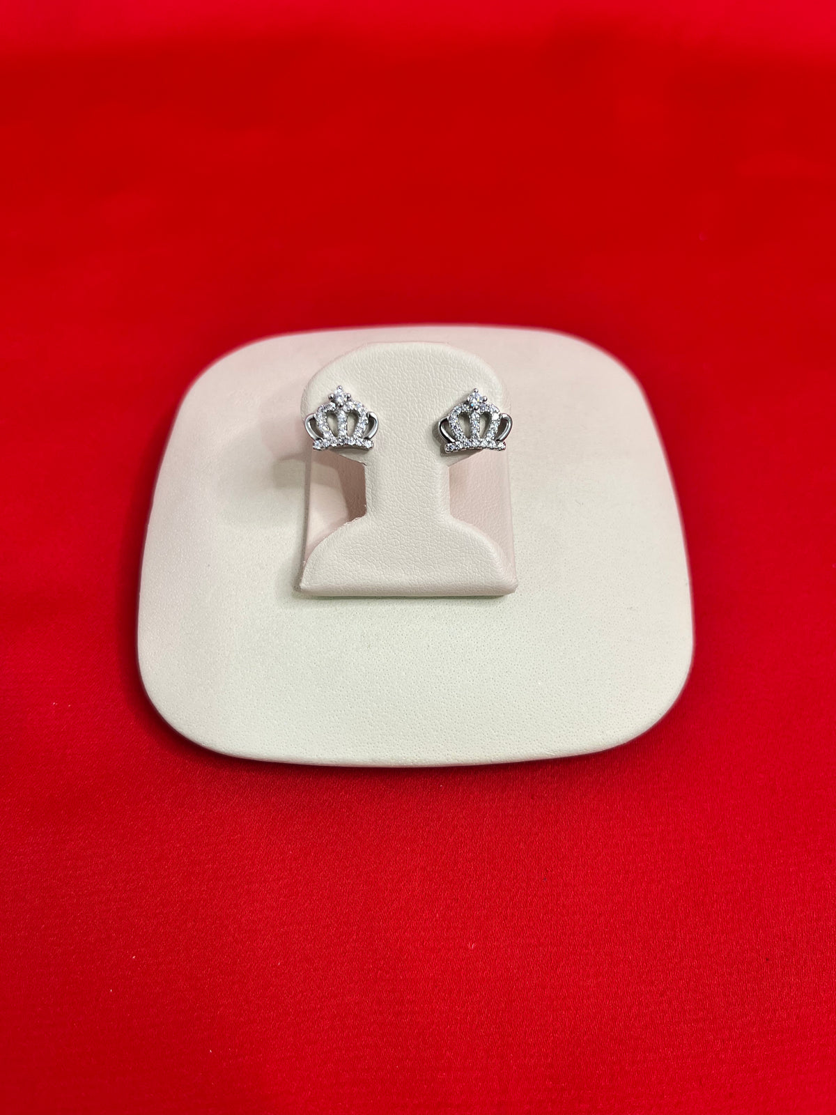 Pure Silver Stud Earrings (SE46)