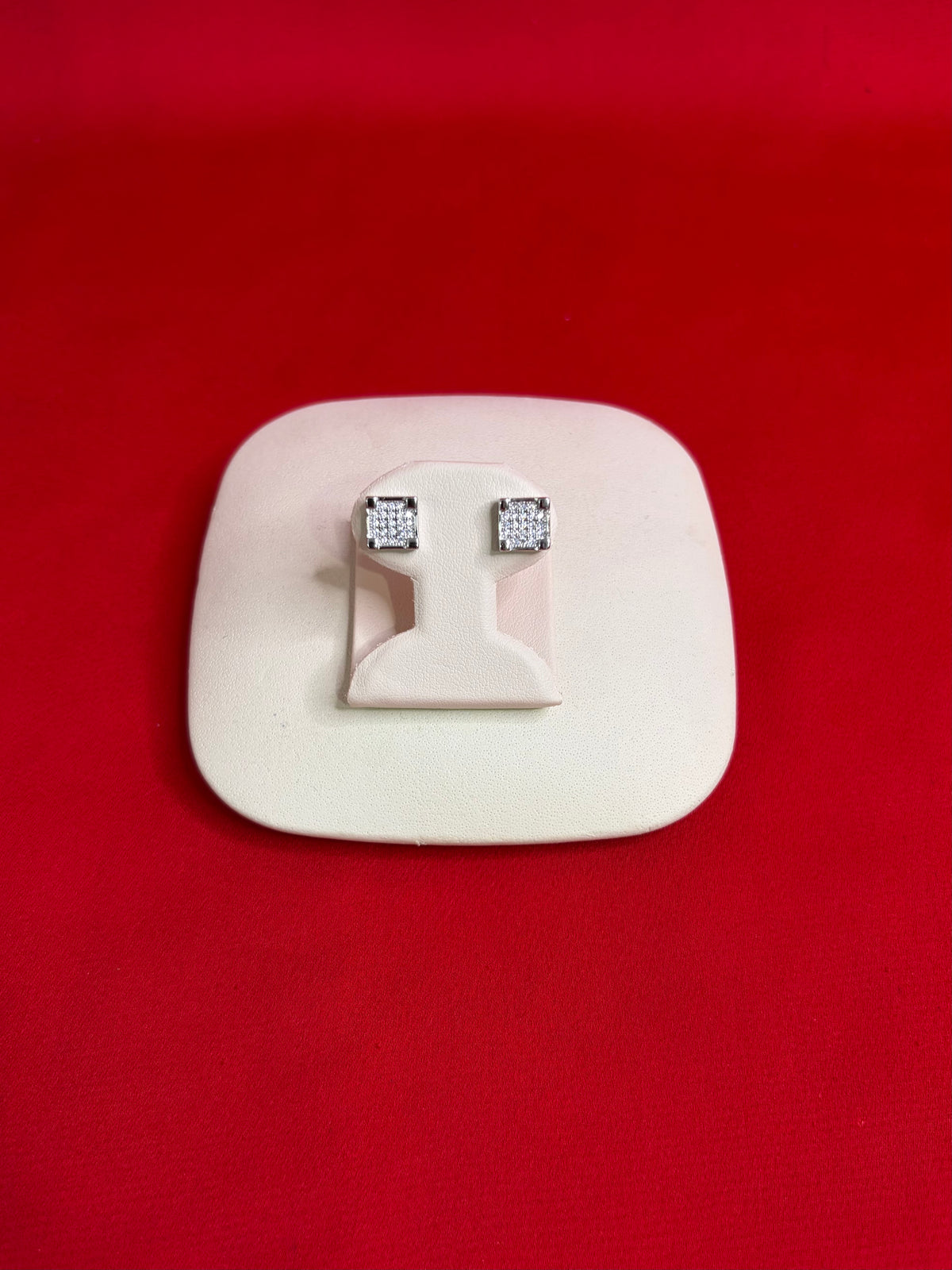 Pure Silver Stud Earrings (SE104)