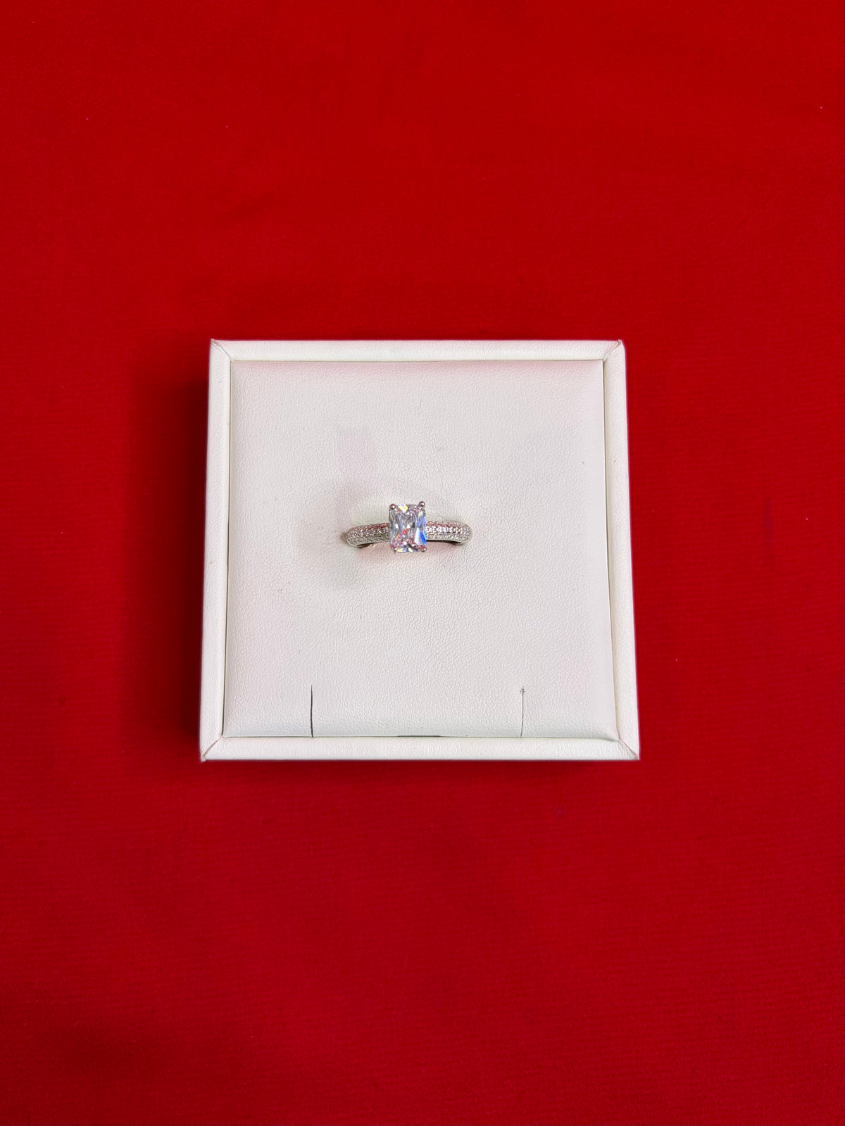 Pure Silver Women’s Ring (Size 9) WR217