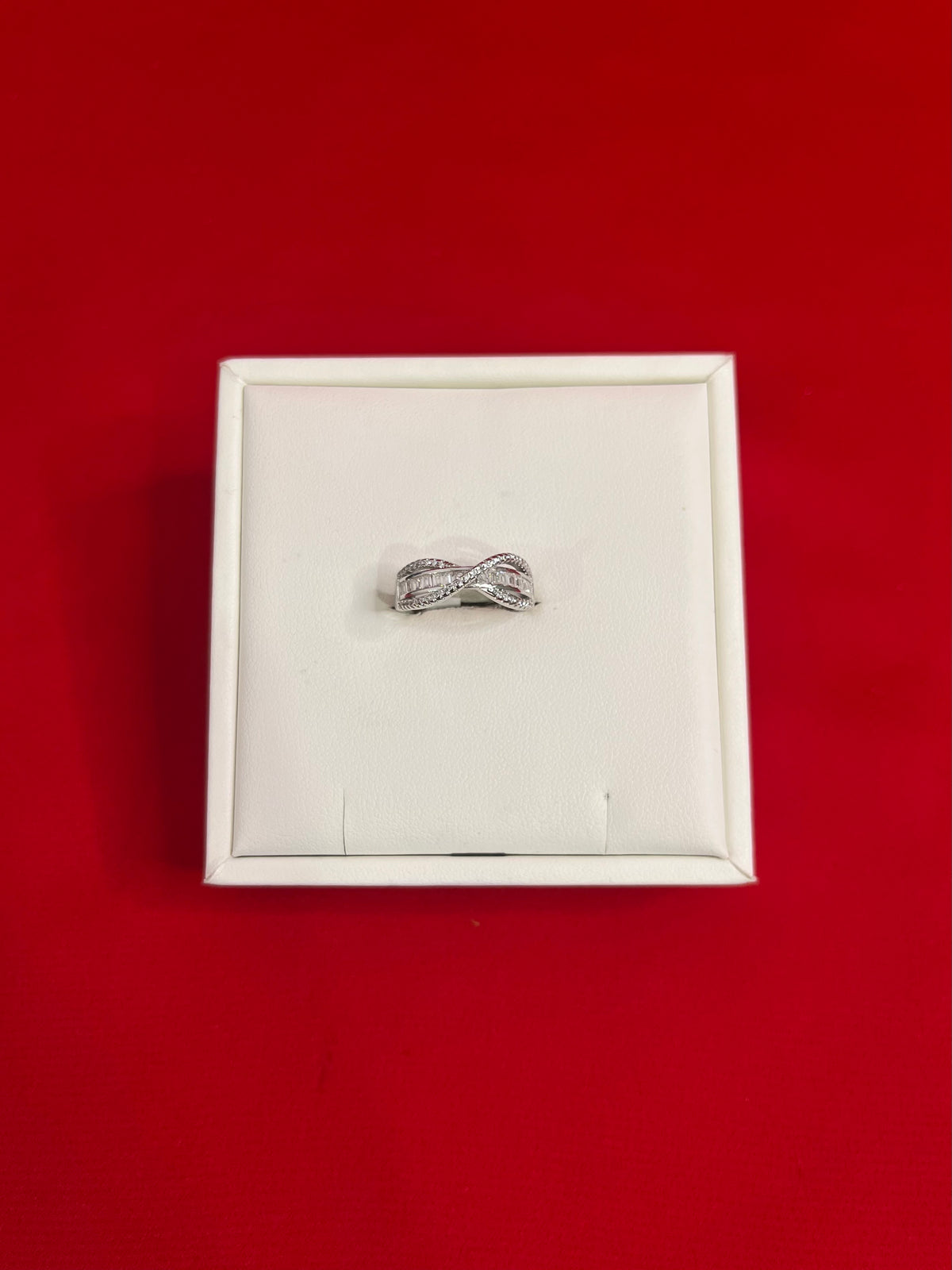 Pure Silver Ring (Size 7) WR33