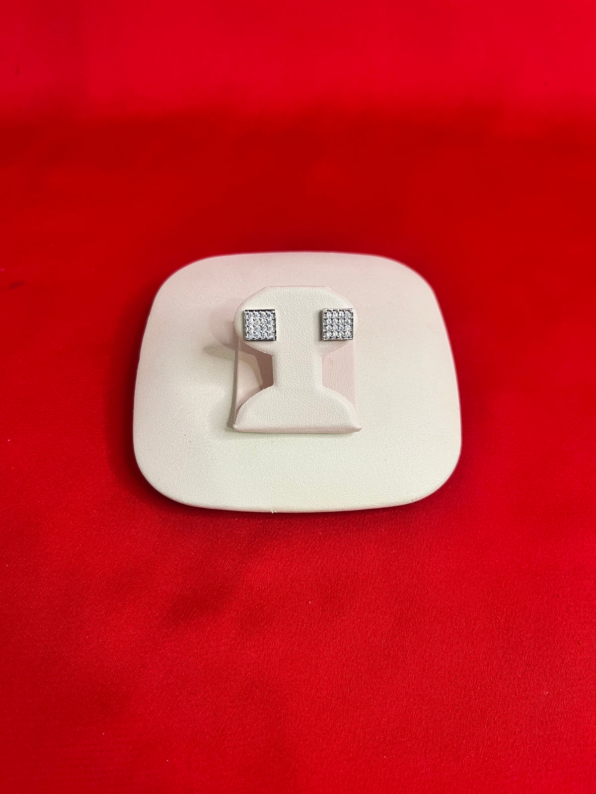 Pure Silver Stud Earrings (SE85)