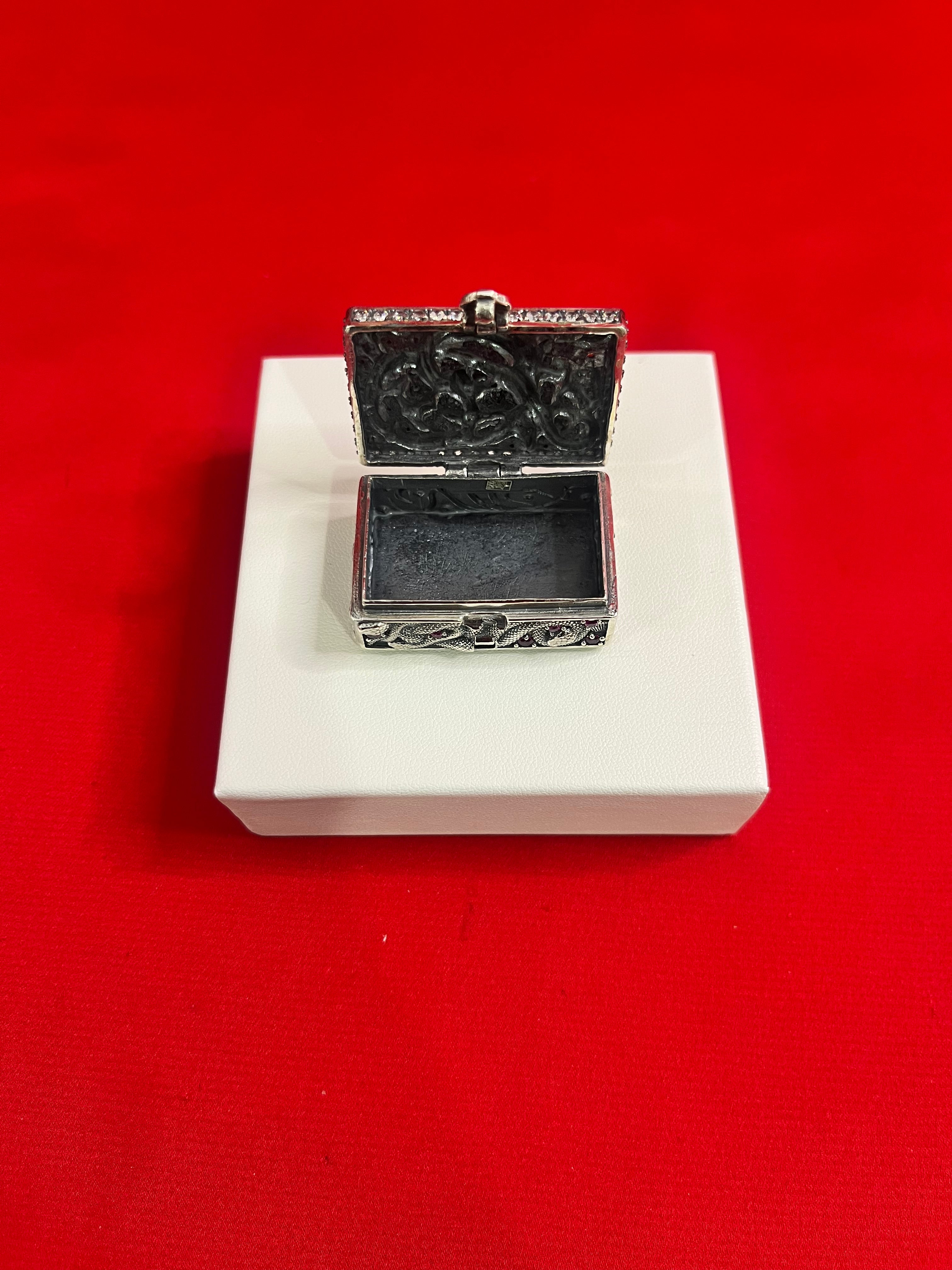 Silver Box (Chandi Di Dabbi)