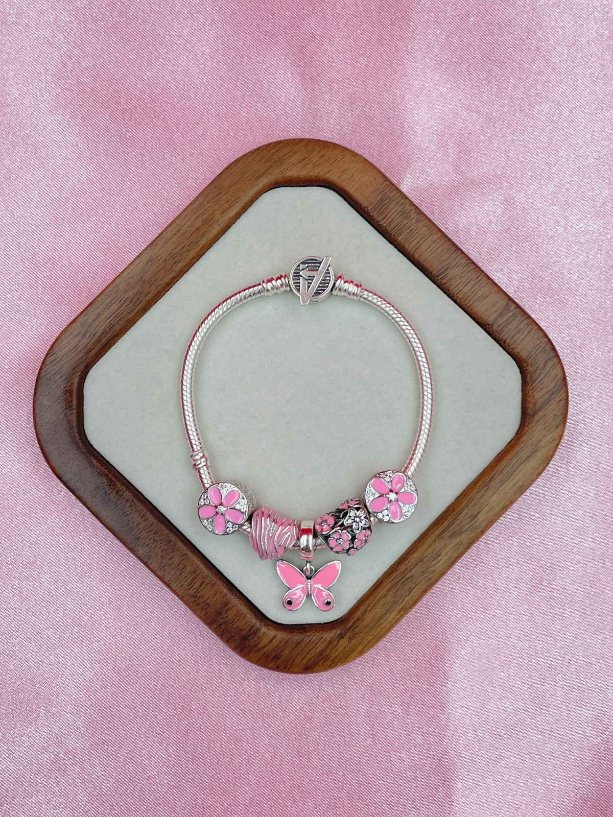 Pandora 5 Charms Bracelet