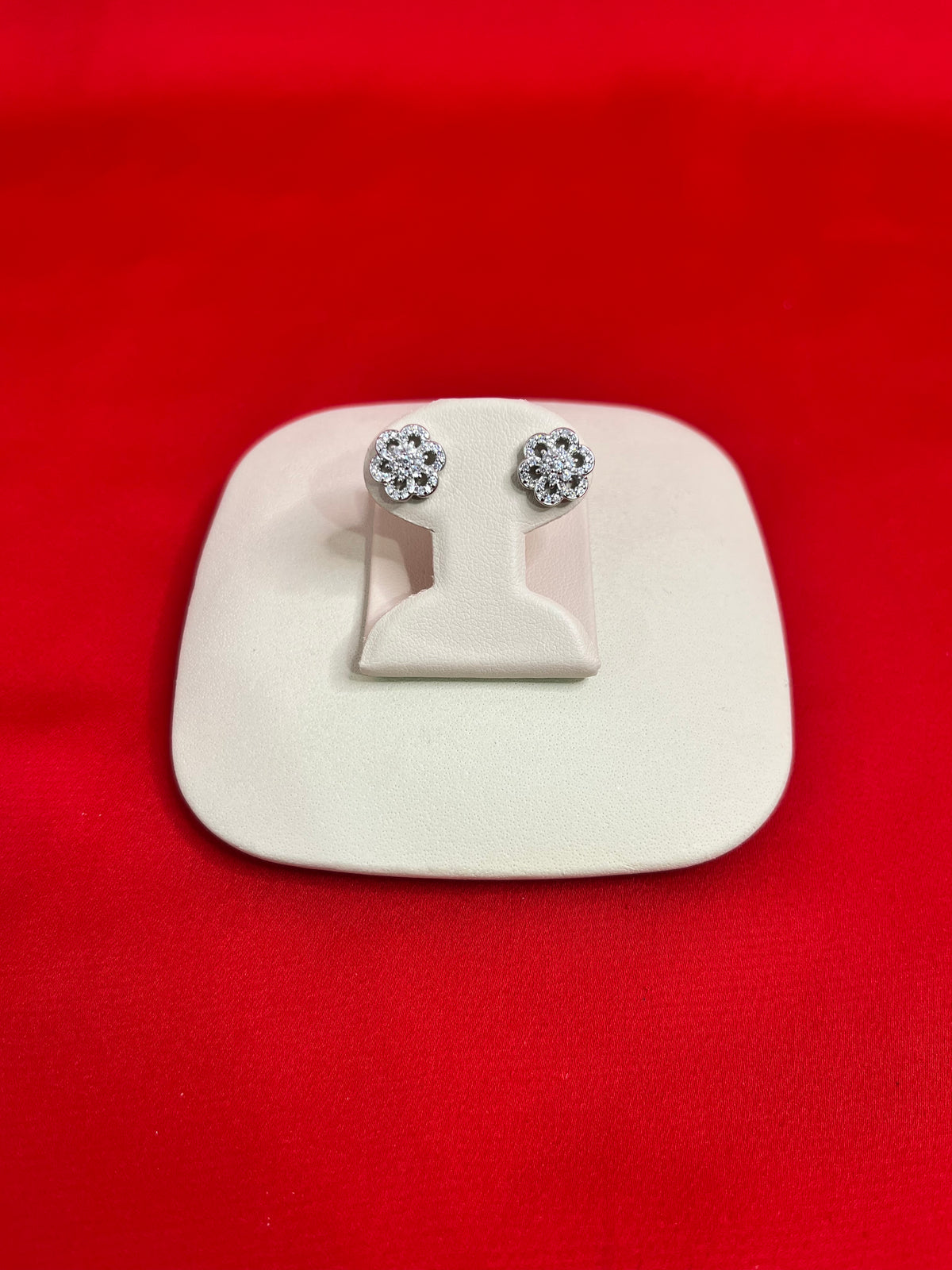 Pure Silver Stud Earrings (SE44)