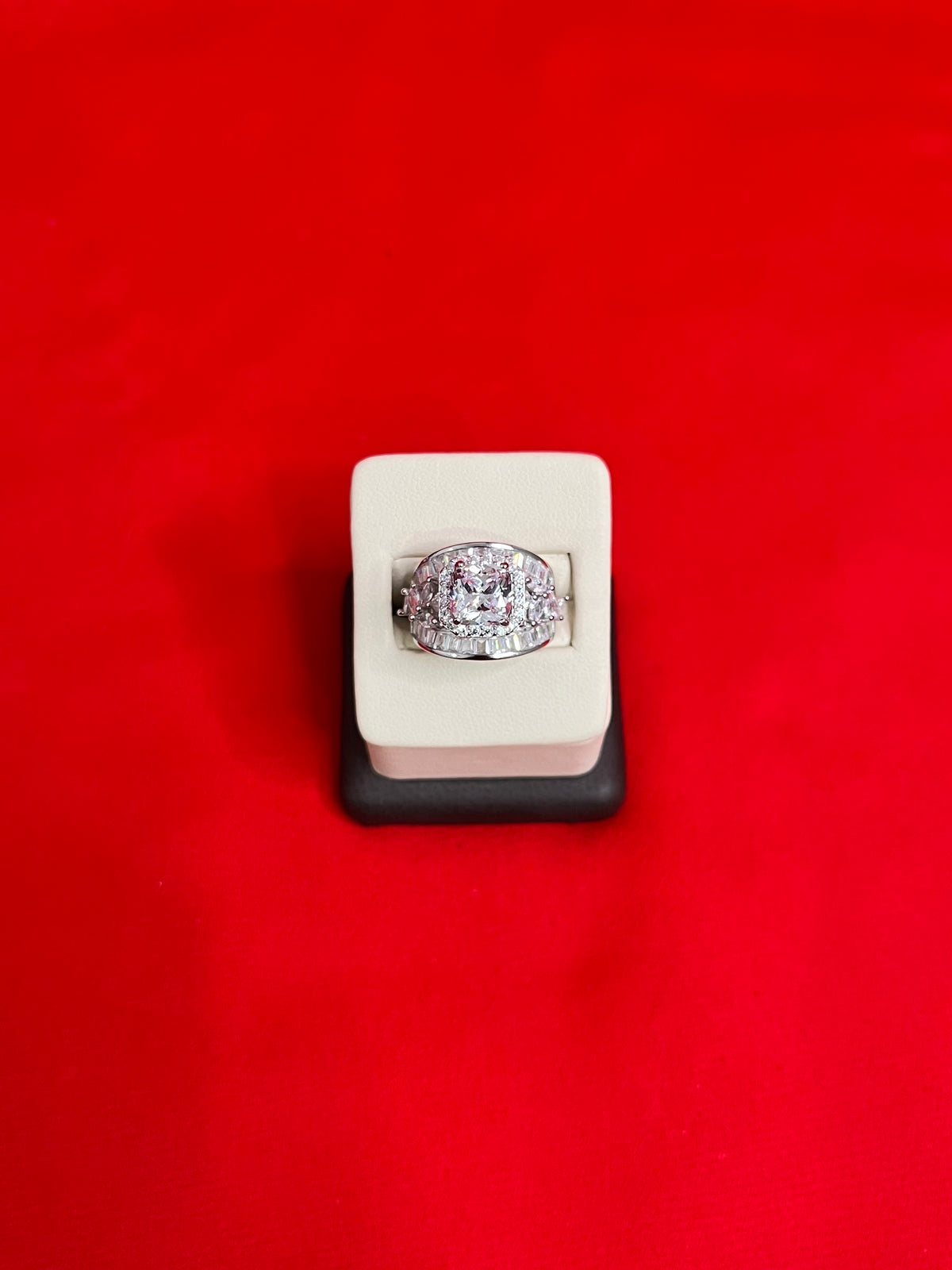 Pure Silver Women’s Ring Size 7