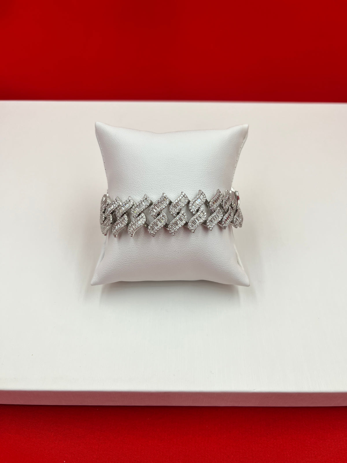 Men iced-out baguette bracelet