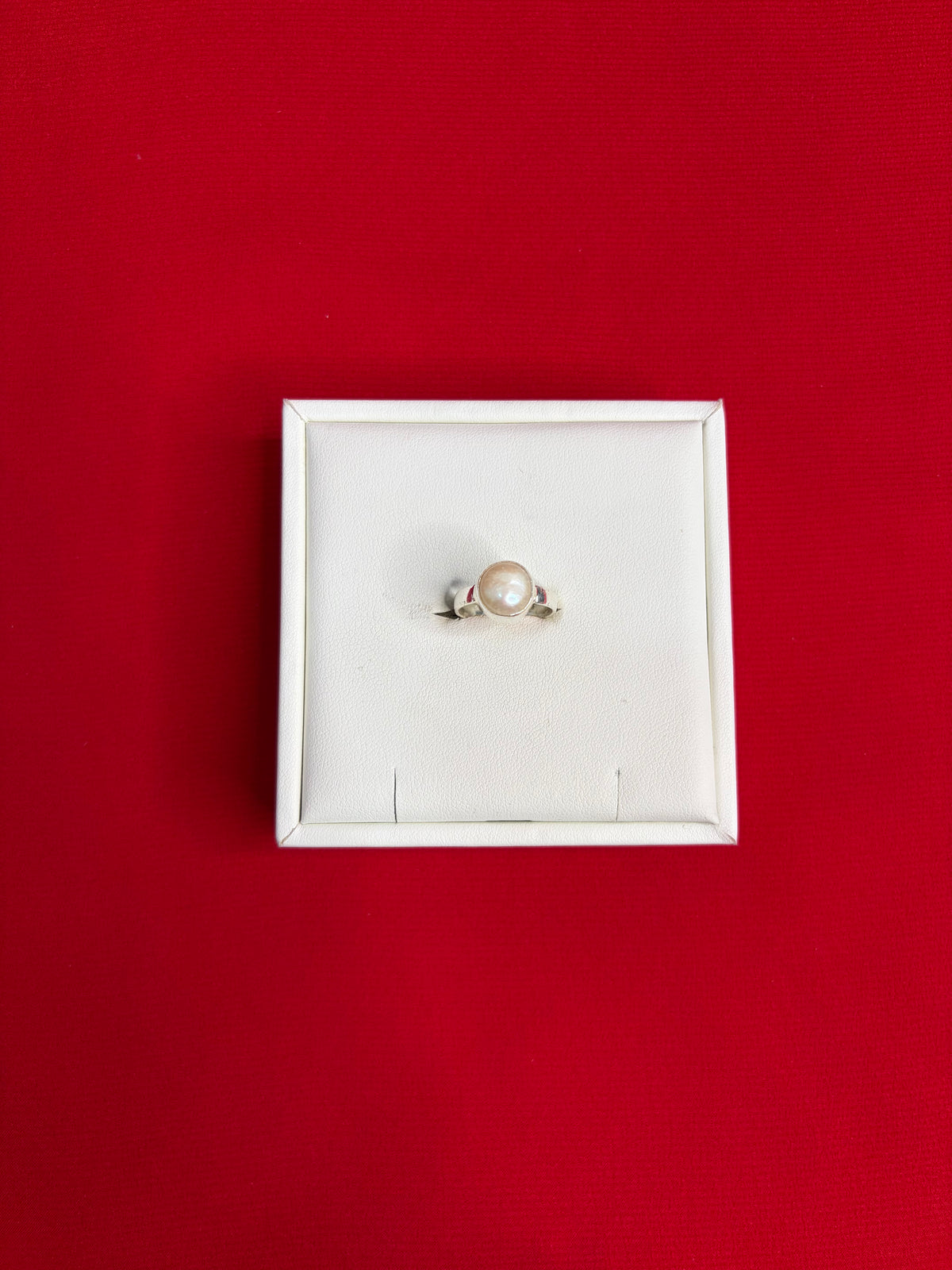 Pure Silver Pearl Ring Size 6 (PR17)