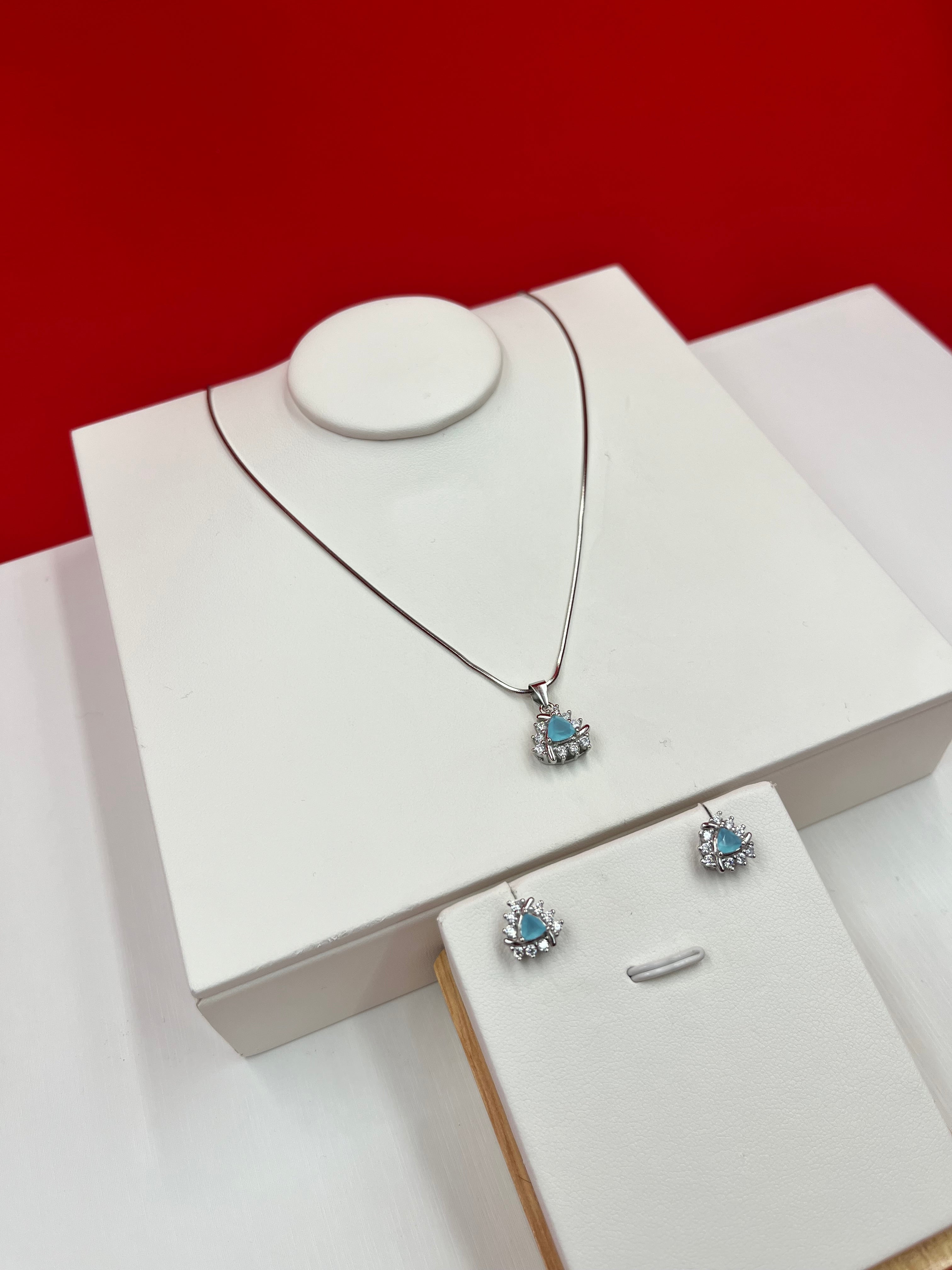 Teal Triangle Spark Pendant Set