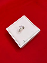 Pure Silver Women’s Ring (Size 9) WR214
