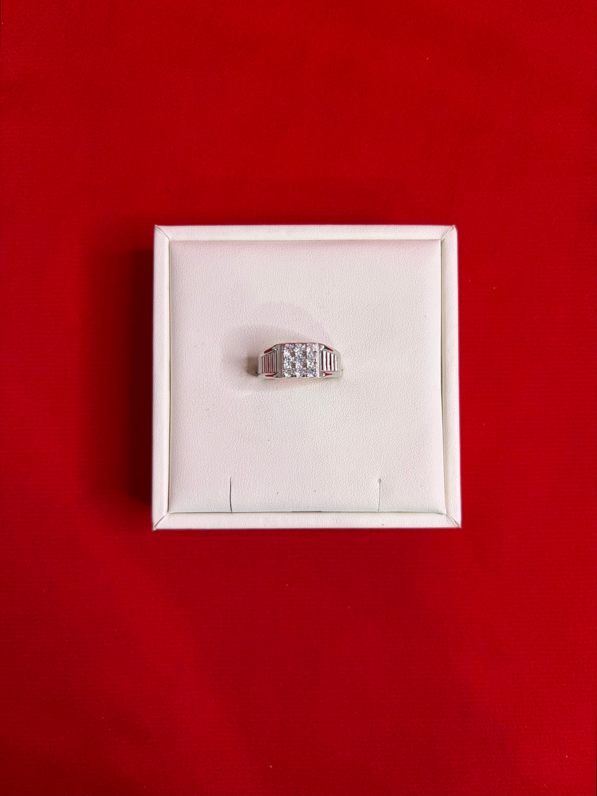 Men Silver Ring (Size 7.5) MR183