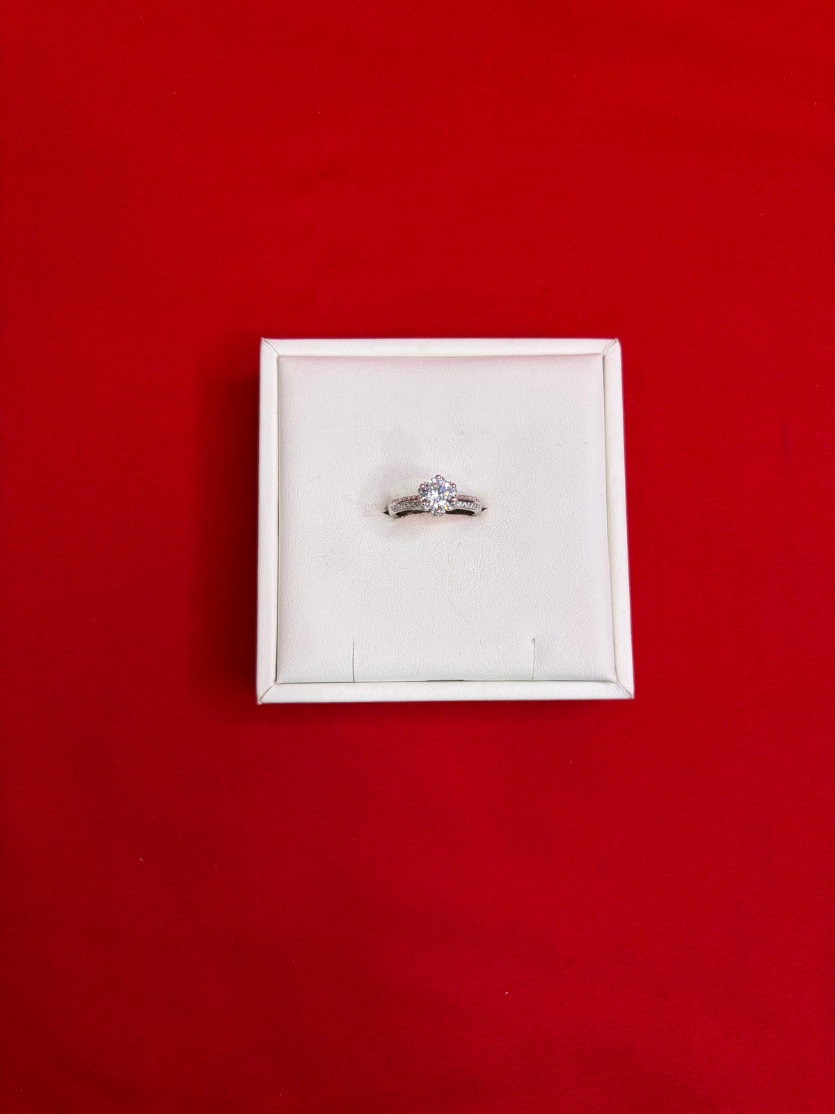 Pure Silver Women’s Ring (Size 6) WR178