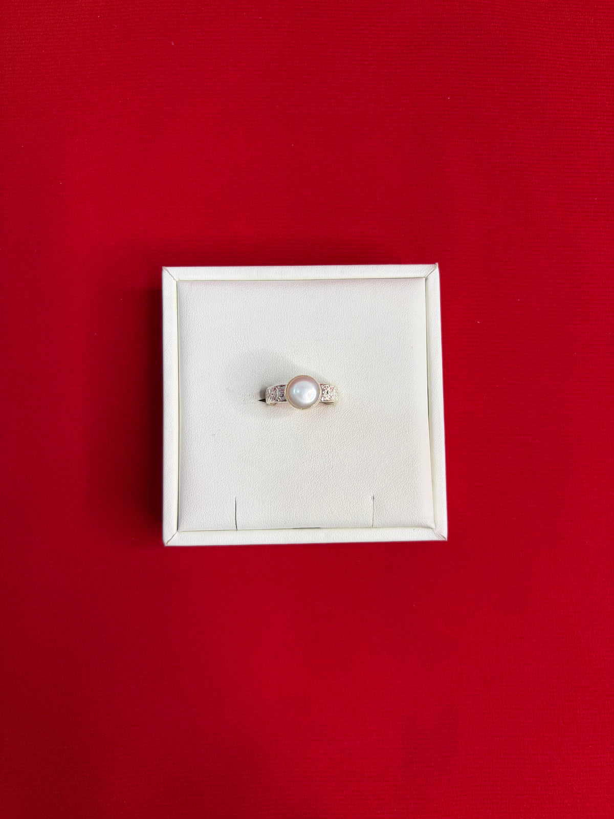 Pure Silver Pearl Ring Size 7 (PR20)