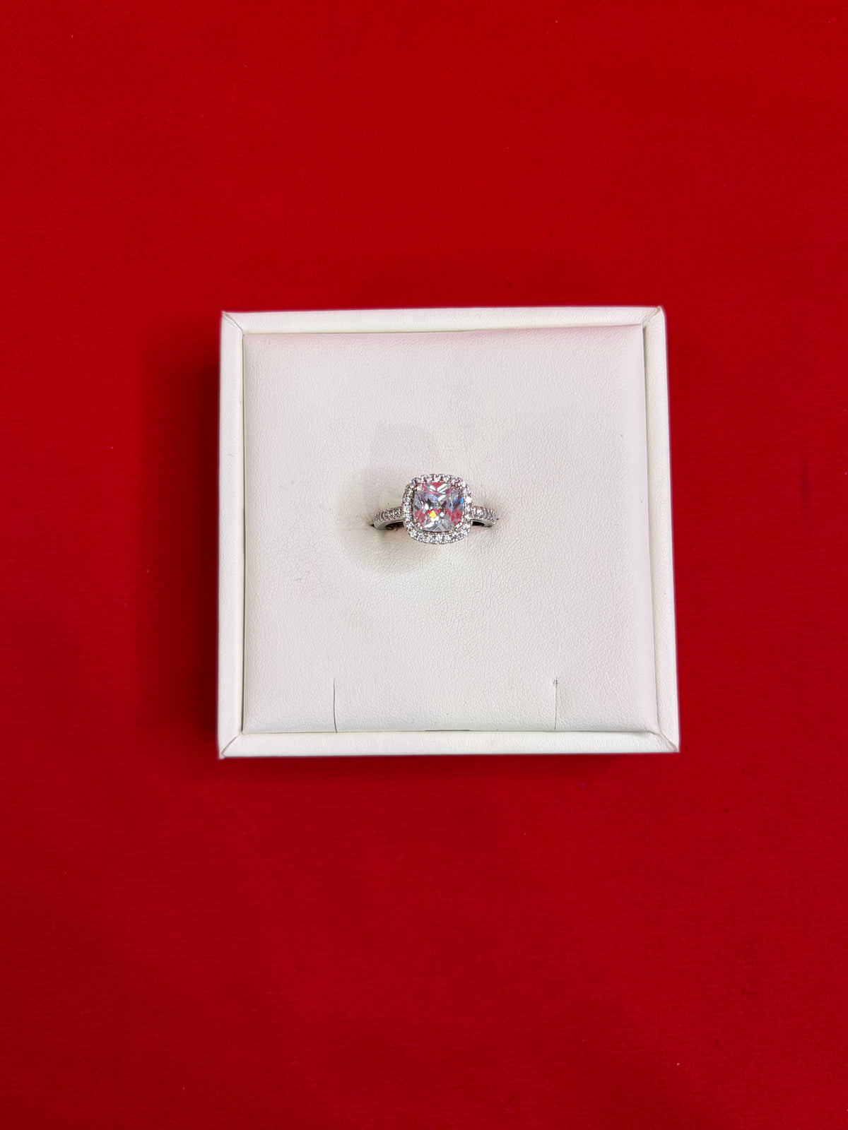 Pure Silver Women’s Ring (Size 7) WR192