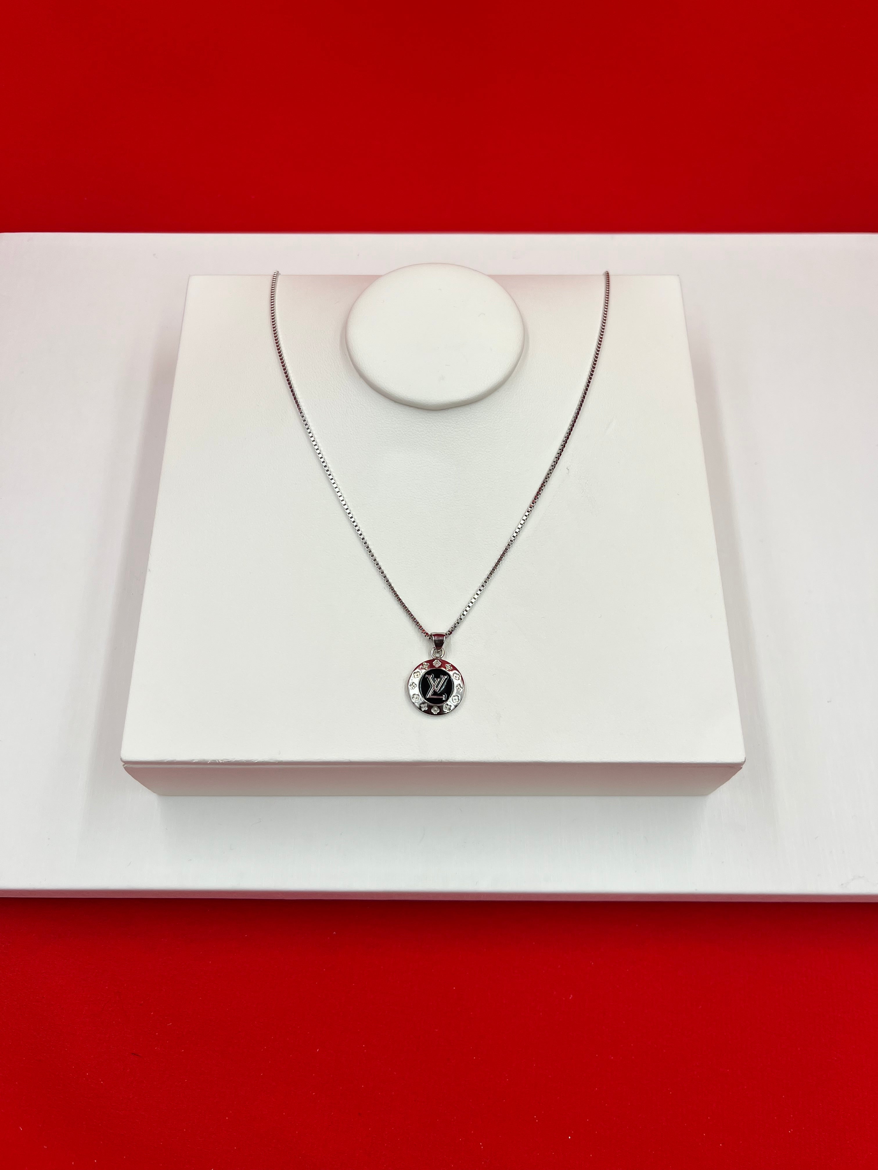 LV black top Silver Pendant Necklace