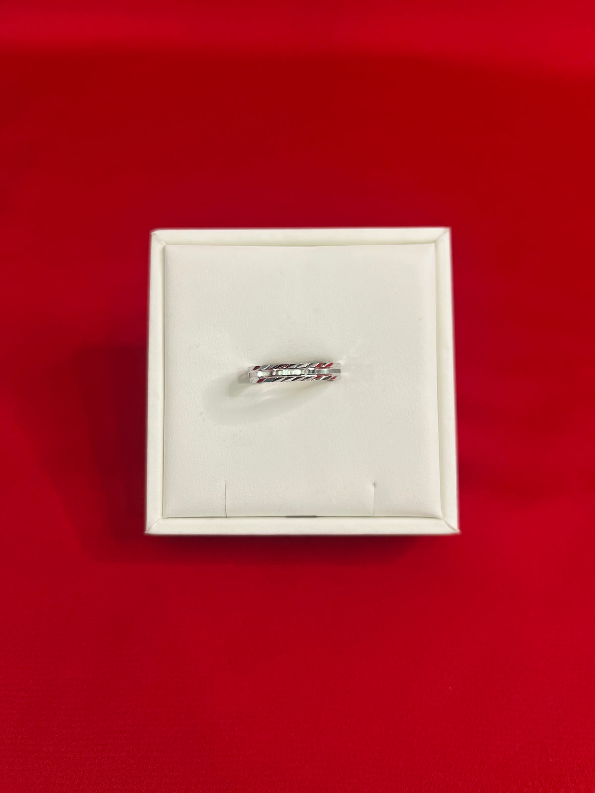 Men Silver Band (Size 11) MR84