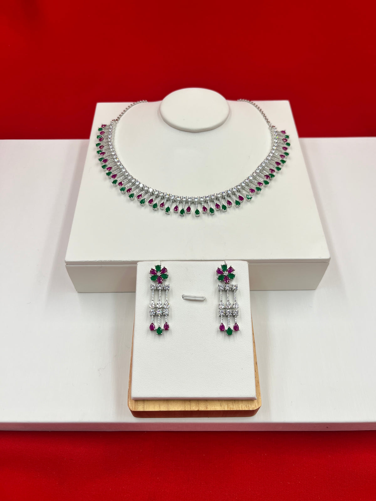 Ruby Emerald Teardrop Choker Set
