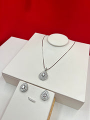 Moonstone Drop Glow Pendant Set