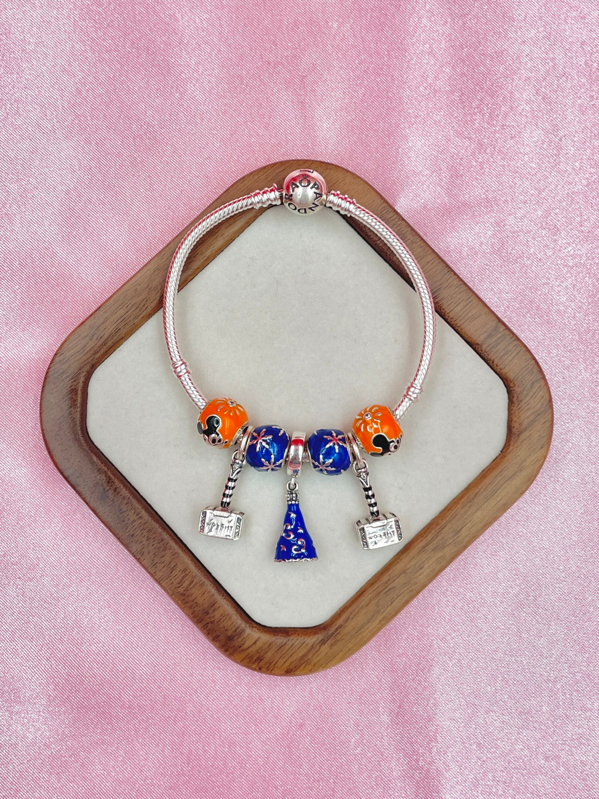 Pandora 7 charm Bracelet